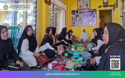 MTs Darun Najah Gelar Ziarah Haji ke Kediaman H. Sugianto - Ayah Guru MA Darun Najah